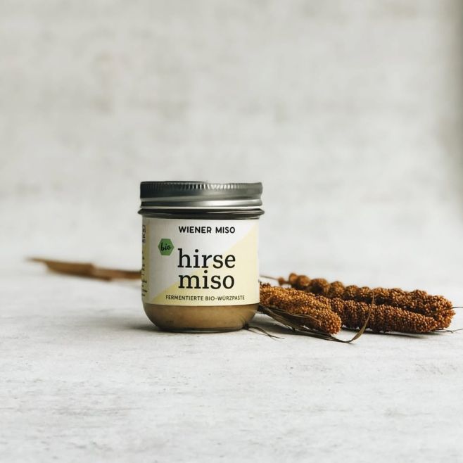 Poslední letošní kusy @wienermiso skladem - neváhejte!!! 🎉 Darujte zdraví ve sklenici a dochuťte kořením z Kambdože -...